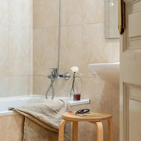 Canela Homes Lesseps Apartment Barcelona