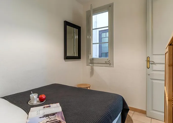 Canela Homes Lesseps Barcelona